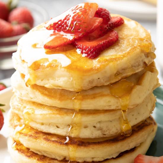 Easy Strawberry Pancakes - Recipe photo by beamingbaker