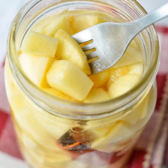 Easy Fermented Apples - Recipe photo by littlehomeinthemaking