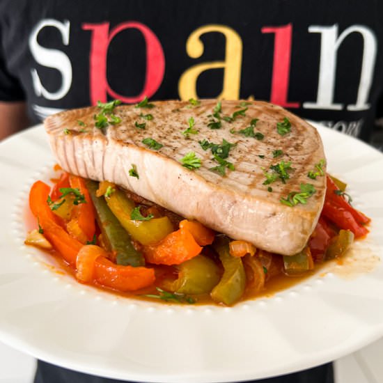 Basque-Style Tuna with Vegetables - Recipe photo by Spain on a Fork