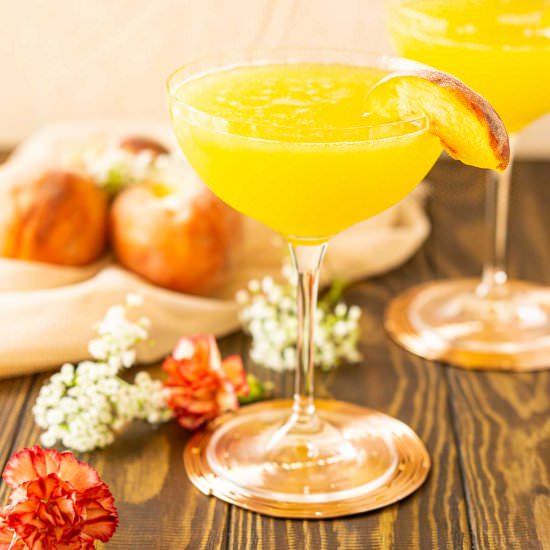 Fresh Peach Martini - Recipe photo by Burrata and Bubbles