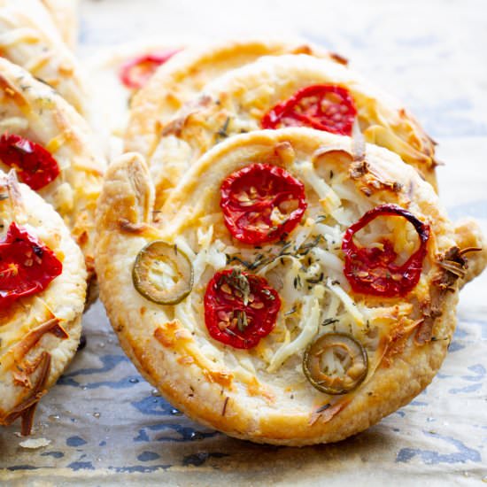 Puff rolls - Recipe photo by mecooks.com