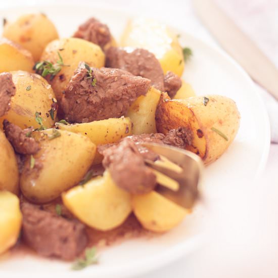 Garlic Butter Steak with Potatoes - Recipe photo by Andrea Janssen