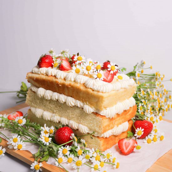 Chamomile Strawberry Layer Cake - Recipe photo by youthsweets
