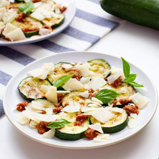 Grilled zucchini - Recipe photo by mecooks.com