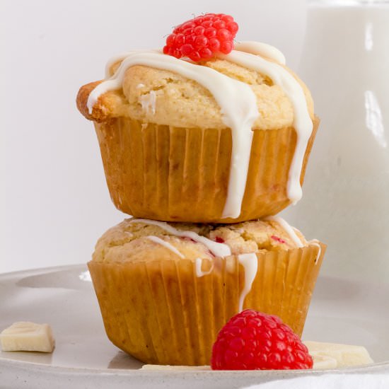 white chocolate raspberry muffins - Recipe photo by mapleandthyme