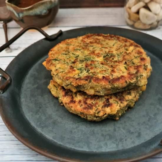 Squash blossom, and corn fritters - Recipe photo by Maca Meillon