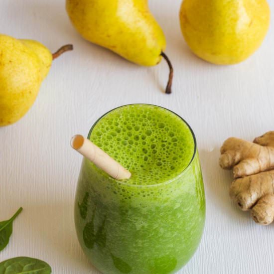 Frozen Spinach Smoothie - Recipe photo by Ourplantbasedworld