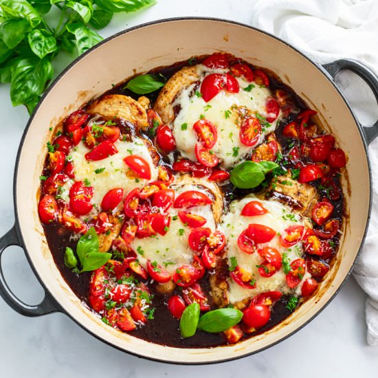 Bruschetta Chicken - Recipe photo by TheCozyCook