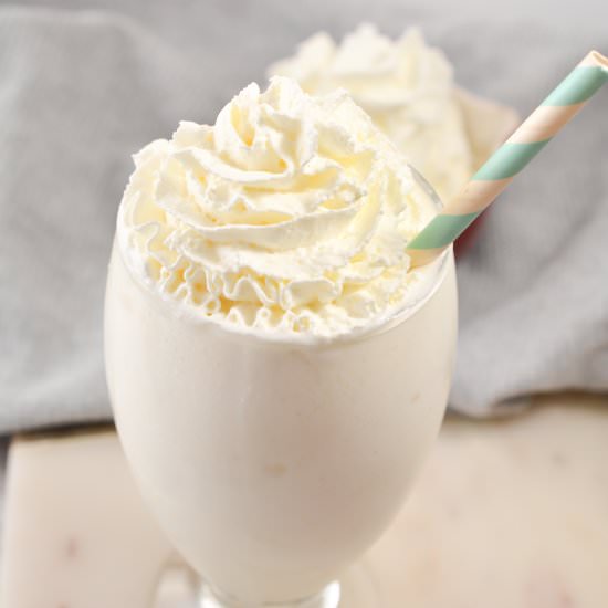 Vanilla Keto Frappuccino - Recipe photo by littlebitrecipes
