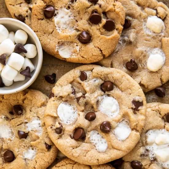 Chocolate Chip Marshmallow Cookies - Recipe photo by Desserts And Drinks