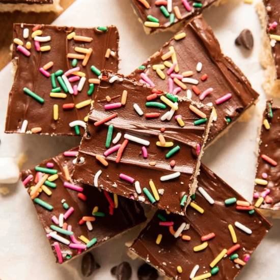 Chocolate Covered Rice Krispies - Recipe photo by Desserts And Drinks