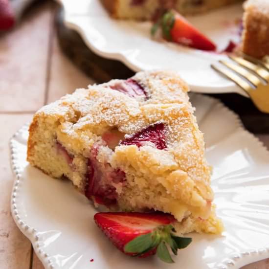 French Strawberry Cake - Recipe photo by Desserts And Drinks