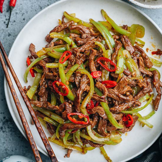 Shredded Beef and Pepper Stir Fry - Recipe photo by omnivorescookbook