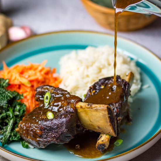 Korean Short Ribs (in Slow Cooker) - Recipe photo by somebodyfeedseb