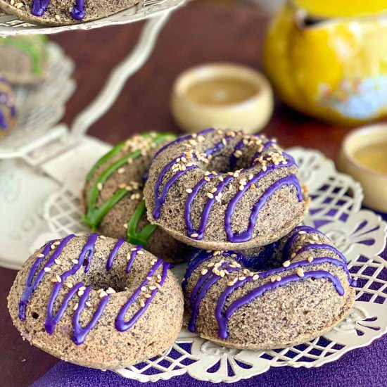 Baked Black Sesame Mochi Donuts - Recipe photo by Healthy World Cuisine