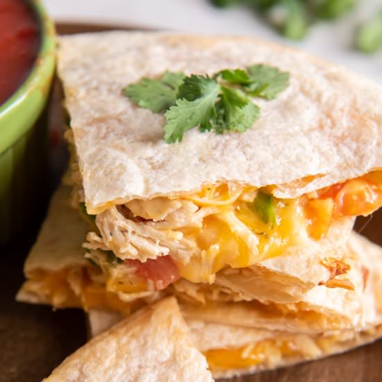 Air Fryer Chicken Quesadilla - Recipe photo by pumpkinnspice