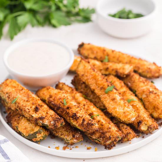 Air Fryer Fried Pickles - Recipe photo by simplystacie