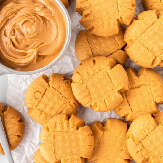 Cake Mix Peanut Butter Cookies - Recipe photo by buildyourbite