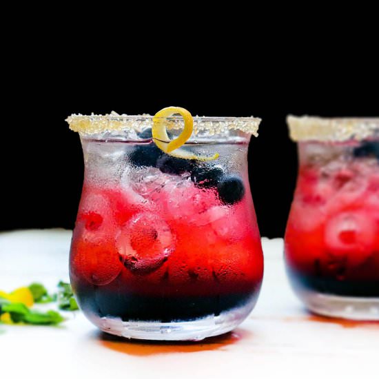 Ombre Blueberry Gin Cocktail - Recipe photo by Sinful Kitchen