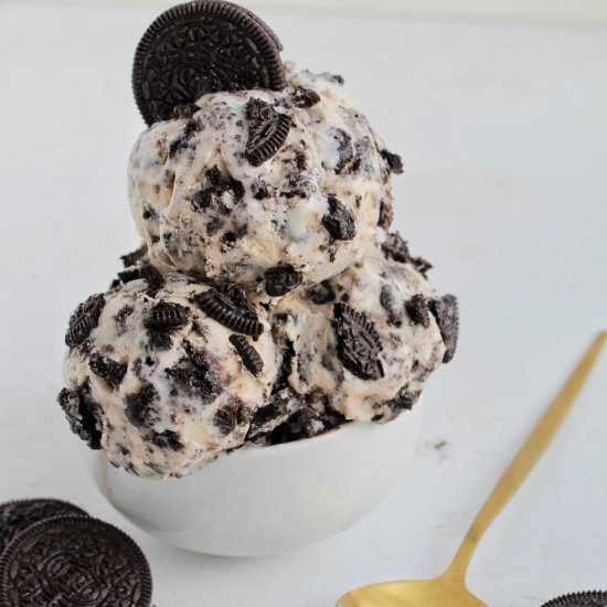 Oreo Cookie Ice Cream - Recipe photo by homebodyeats