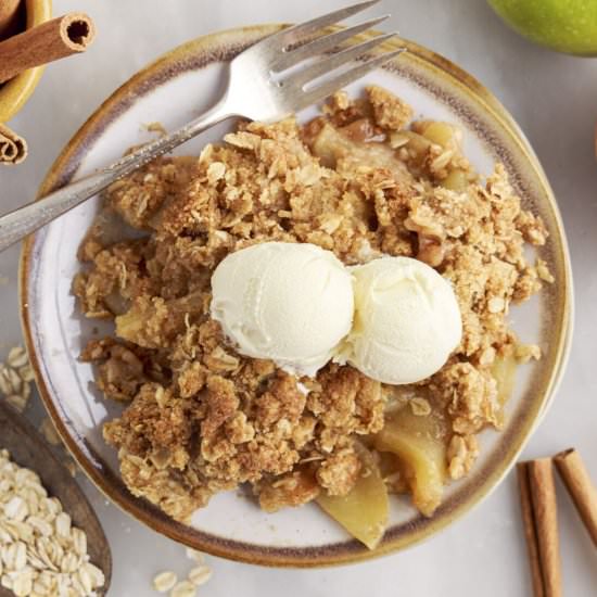 Apple Crumble - Recipe photo by amandascookin