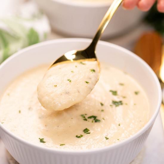 Super Creamy Cauliflower Soup - Recipe photo by lowcarbspark