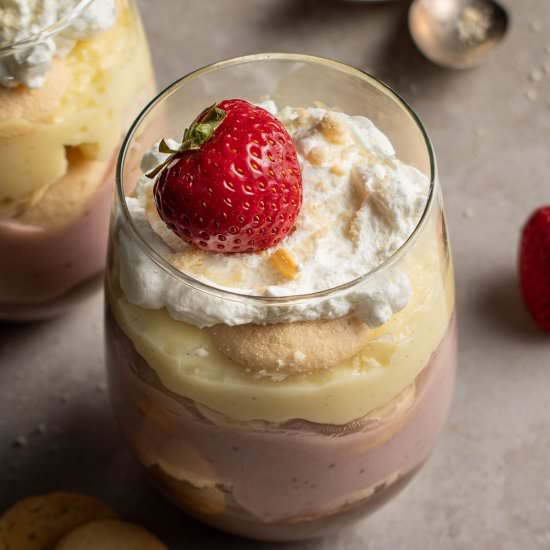 Neopolitan banana pudding - Recipe photo by cherryonmysundae