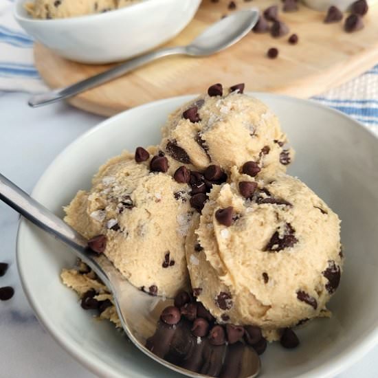 Edible Chocolate Chip Cookie Dough - Recipe photo by My Happy Bakes
