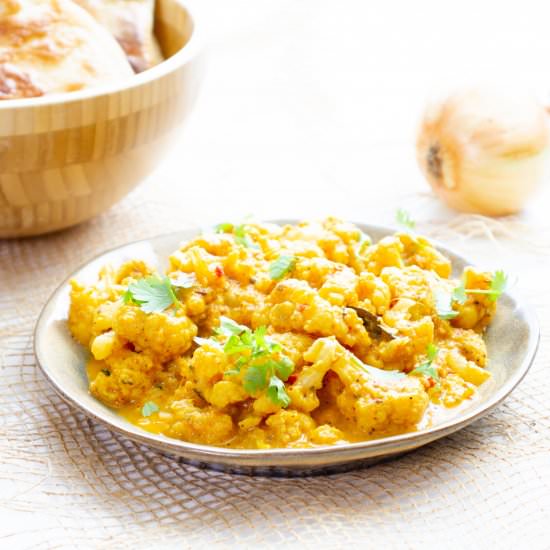 Cauliflower curry - Recipe photo by mecooks.com