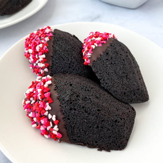 Chocolate Madeleines - Recipe photo by live to sweet