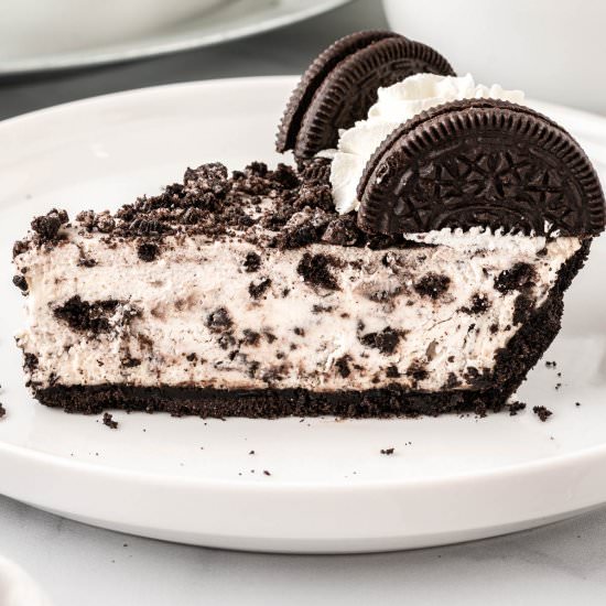 No Bake Oreo Pie - Recipe photo by buildyourbite