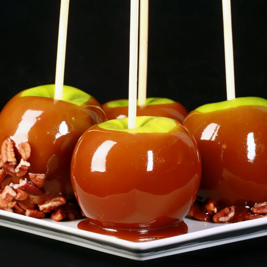 Easy Homemade Maple Caramel Apples - Recipe photo by CelebrationGeneration