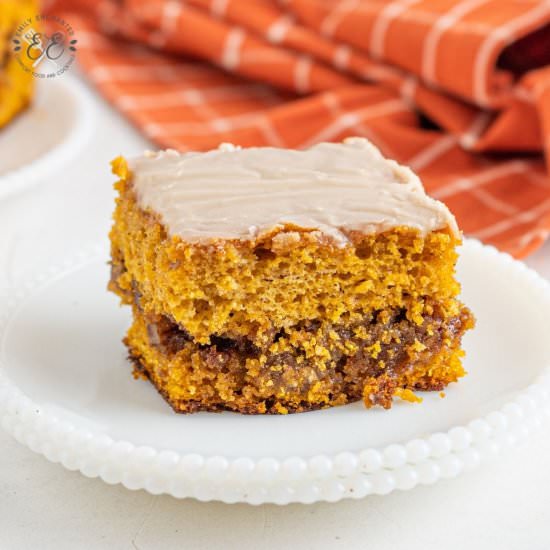 Pumpkin Honey Bun Cake - Recipe photo by emilyenchanted
