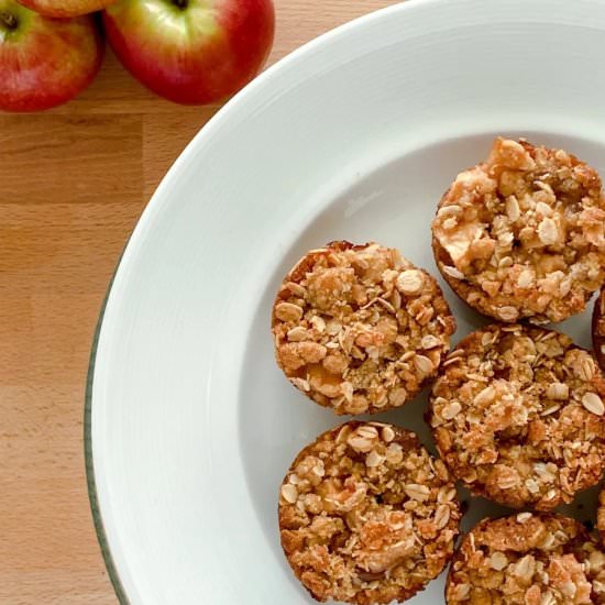 Mini Apple Crumble Pies - Recipe photo by northernginger