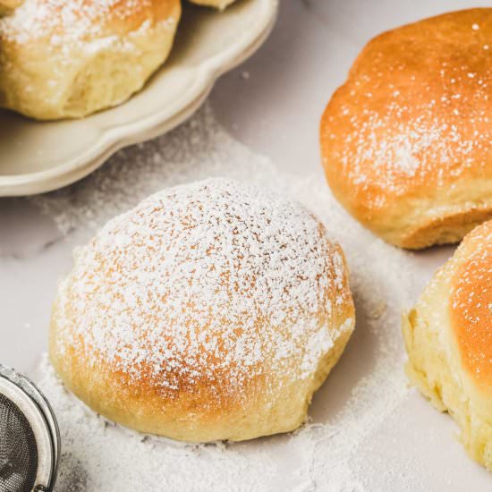 Buchteln Sweet Buns - Recipe photo by Sweetly Cakes