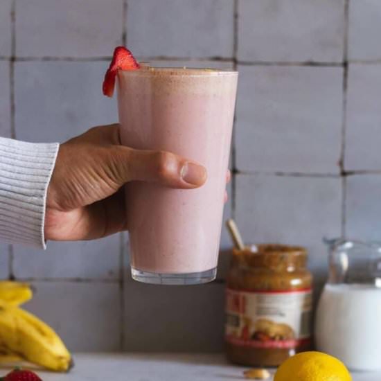 Peanut Butter Strawberry Smoothie - Recipe photo by Ourplantbasedworld