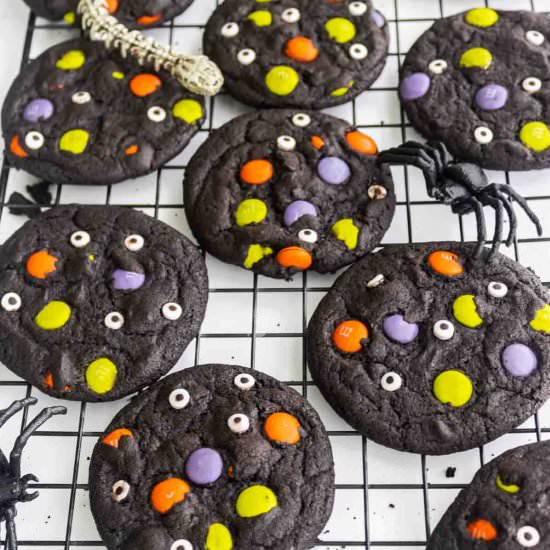 Easy Halloween Cookies - Recipe photo by simplyscrumptiouseats