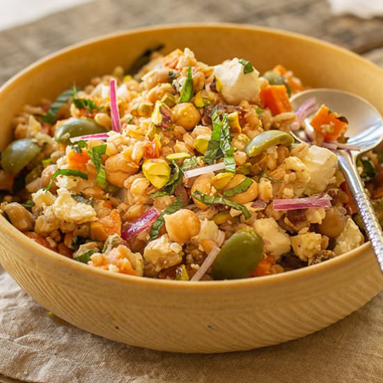 Mediterranean Farro Salad - Recipe photo by tenpoundcakecompany