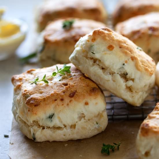 Quick Parmesan Herb Cream Biscuits - Recipe photo by URBANBAKES