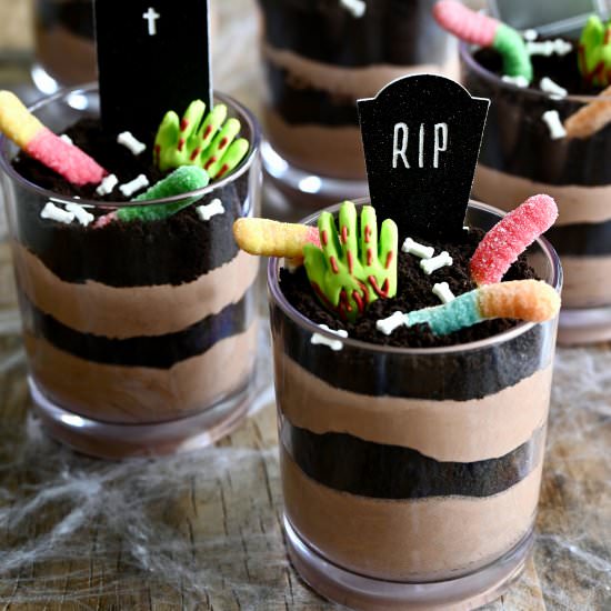 Halloween Dirt Cups - Recipe photo by justataste