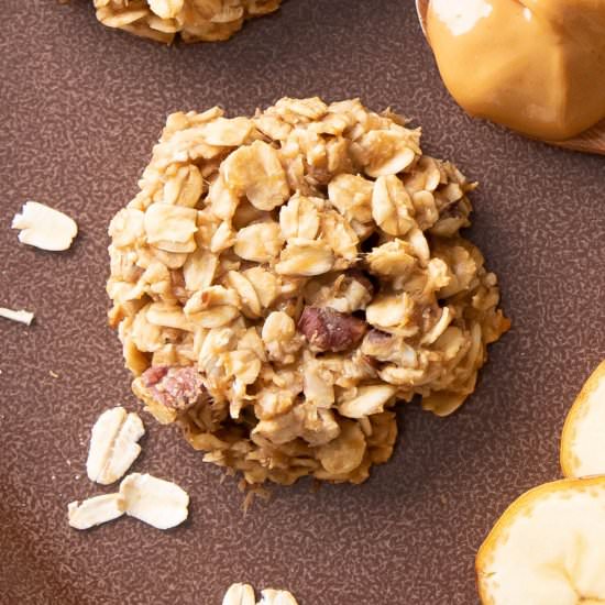 3 Ingredient PB Banana Cookies - Recipe photo by beamingbaker