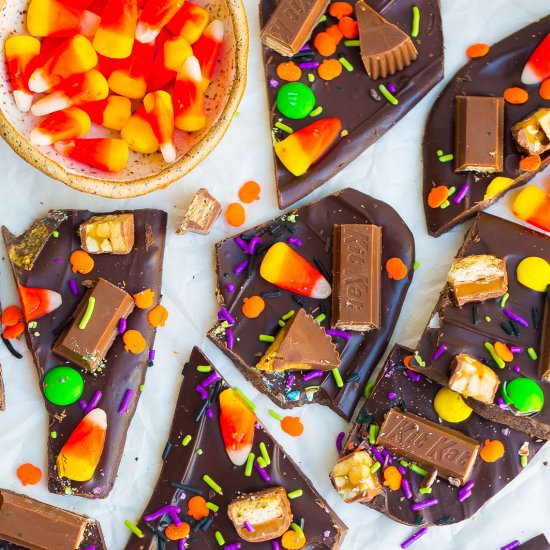 Halloween Candy Bark - Recipe photo by Kathryns.kitchen.blog