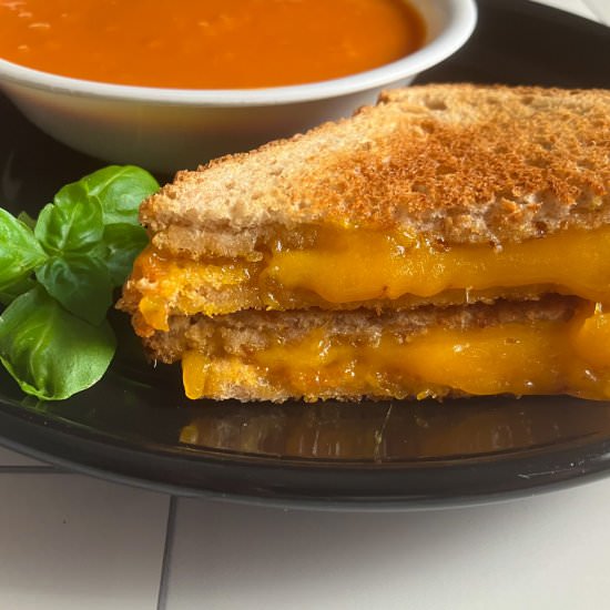 Grilled Cheese in Microwave - Recipe photo by summeryule.com