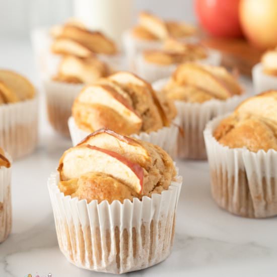 Apple cinnamon muffins - Recipe photo by eazypeazydesserts