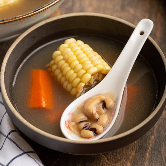 Sweet Corn and Carrot Soup - Recipe photo by Lokness