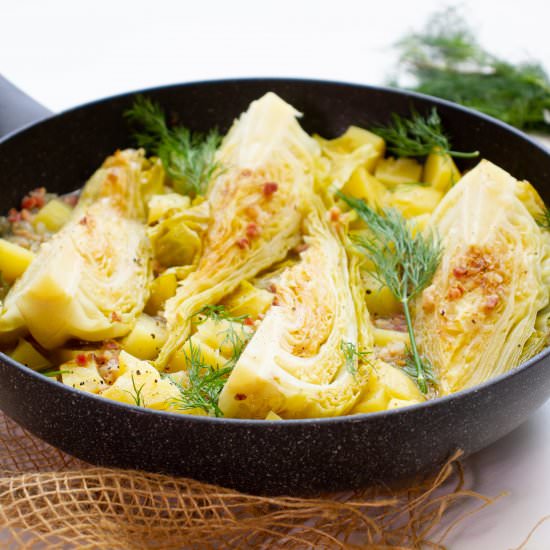 Braised cabbage - Recipe photo by mecooks.com