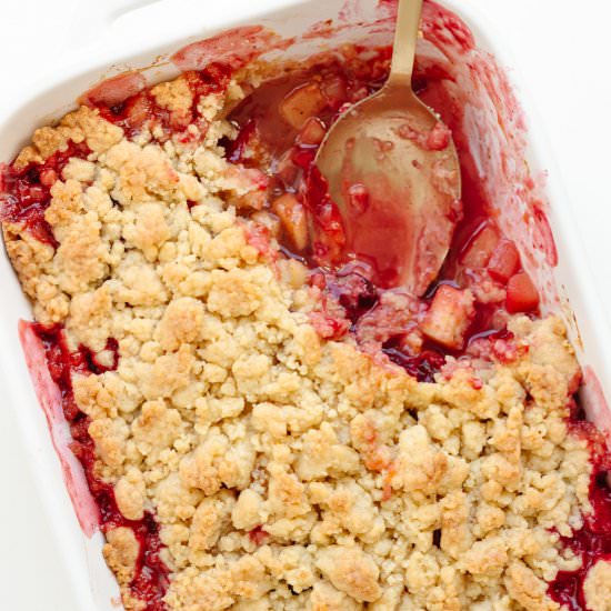 Plum and Apple Crumble - Recipe photo by mapleandmango