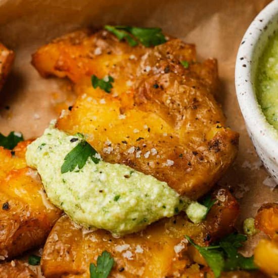 Crispy Smashed Potatoes - Recipe photo by lindseyeatsla