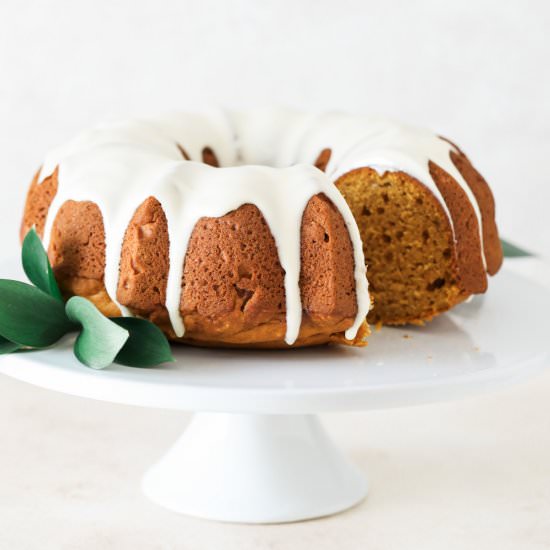Pumpkin Spice Pear Bundt Cake - Recipe photo by farmflavor