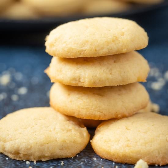 Vegan Vanilla Wafers - Recipe photo by lovingitvegan
